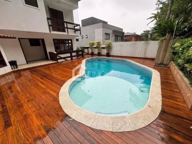 Casa com 4 quartos à venda, 400 m² por R$ 2.300.000,00 - Ubá Itacoatiara - Niterói/RJ