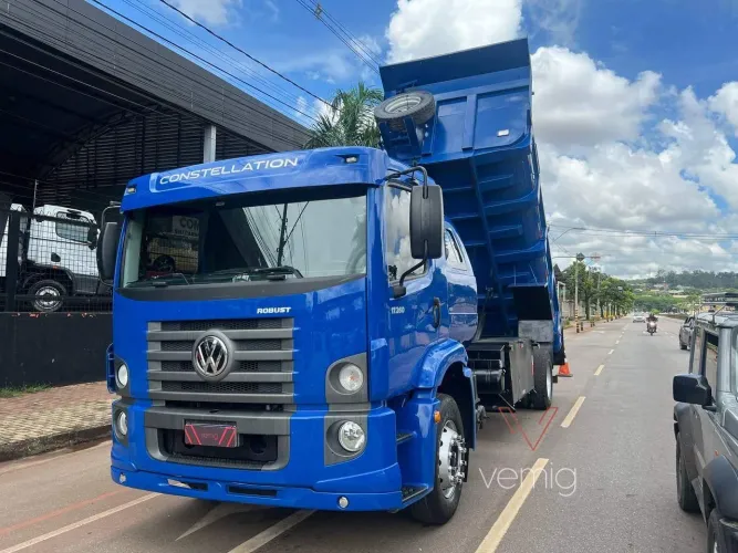 17-260 CAMINHÃO TOCO VW 17260 CAÇAMBA BASCULA BASCULANTE AZUL 2022/2023