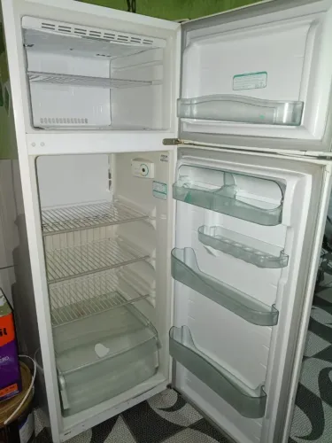 Carcaça de geladeira