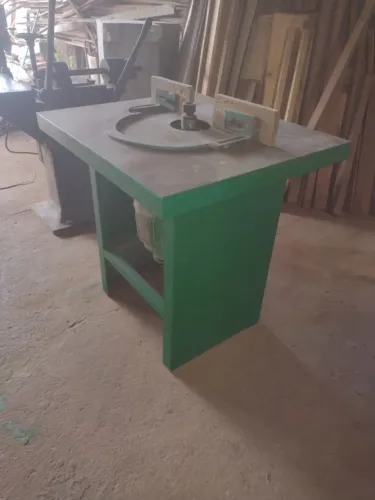 Tupia de Mesa Nishima
