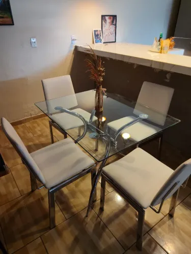 Mesa de jantar inox vidro