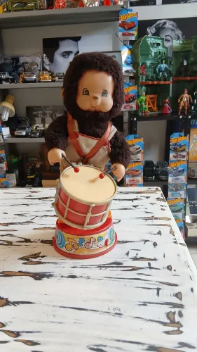 Brinquedo vintage "Macaco Pablo Bate Tambor " da Mimo