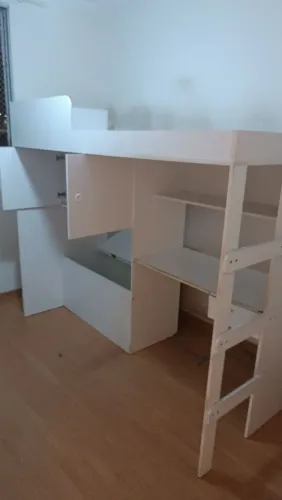 Cama suspensa