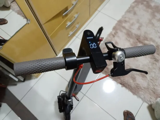 Escuter Patinete elétrico 500w com amortecedor dianteiro