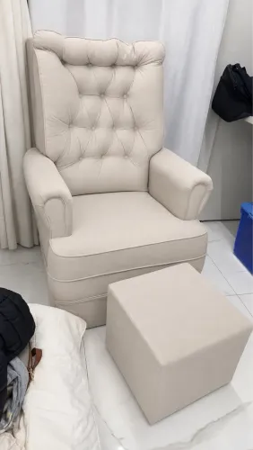 POLTRONA DE AMANENTAÇÃO