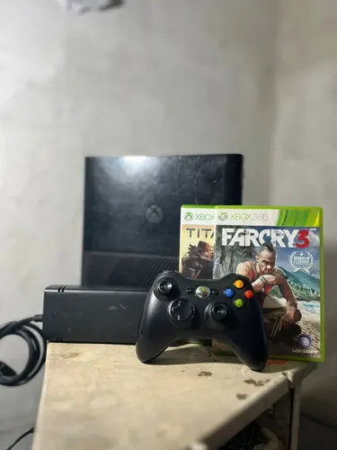 Xbox 360 desbloqueado com HD com mais de  50 jogos 