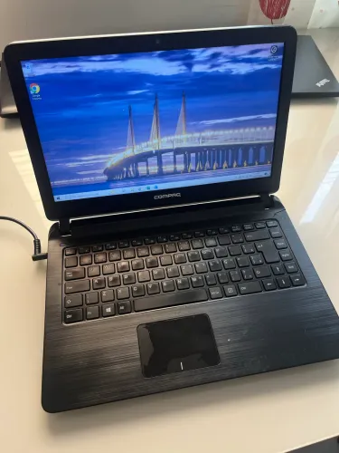Notebook Compaq core i3, 4 gigas de memória, Hd de 500, em 10x sem J.