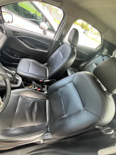 Bancos de couro Ford Ka