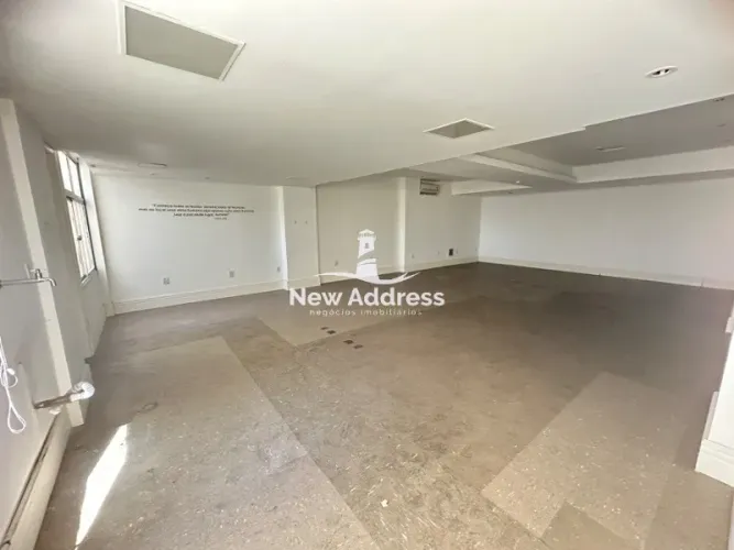 Adquira Andar Inteiro de Salas Comerciais na Reta da Penha!