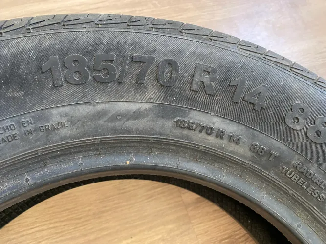 Pneu aro 14