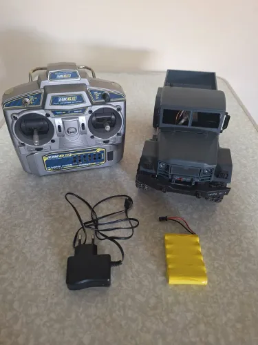 Automodelo crawler escala 1/16 com eletrônica e aeromodelo