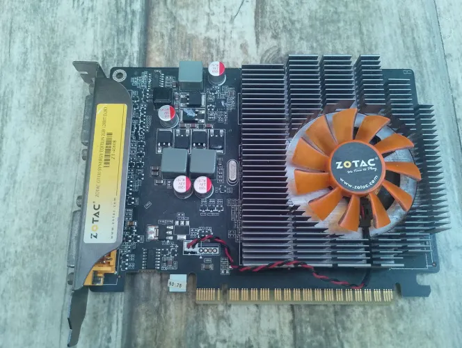 Placa de Vídeo Zotac GT 430 2GB 128-bits (No Estado / Ler Descrição)