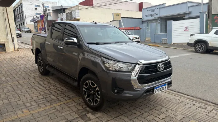 Toyota Hilux CD SRV 4X4 2.8 TDI Diesel Aut. 2021