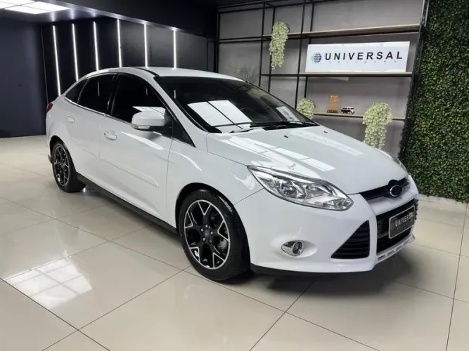 Ford Focus Fastback Tit./t.plus 2.0 Flex Aut. 2014