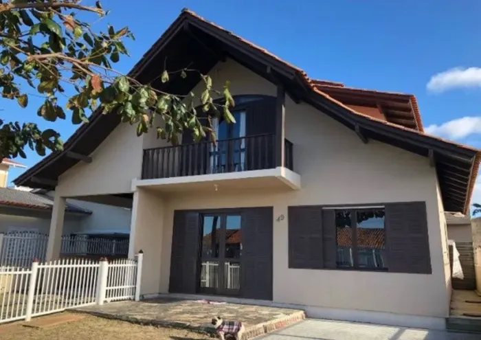 Casa para Temporada a 50 m da Beira-Mar | Balneário Gaivota - SC