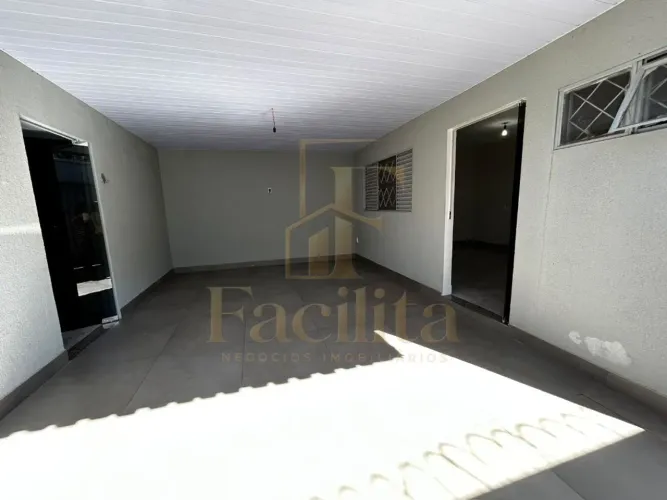 ALUGO CASA EM FRENTE AO MADRE CLEIA| 110 NORTE | 2Q SENDO + 1WC SOCIAL | 101 m²