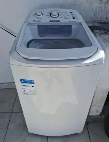 Máquina de lavar Eletrolux 8,5kg (entrego)