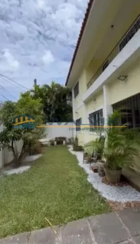 Casa à venda em Casa Forte com 500m²!