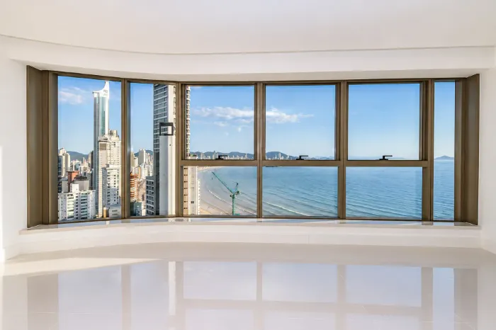 Apartamento no Yachthouse by Pininfarina