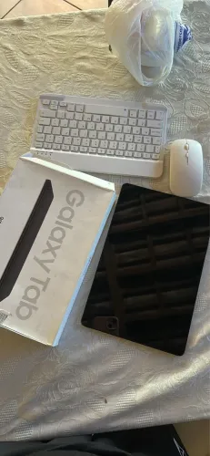 Vendo Tablet A9+ na garantia