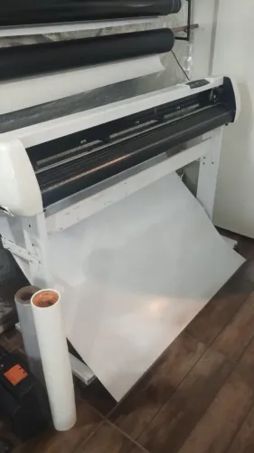 Plotter de recorte de 122 cm de boca