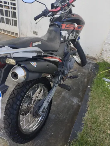 Honda Bros 150 Conservada, Documentação em dia, Pronta pra rodar!!