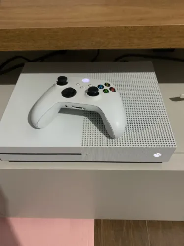 Xbox one 450gb ssd + controle com bateria