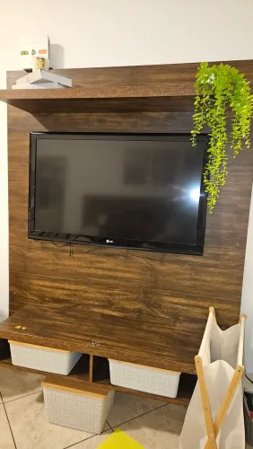 TV LG 42" - NÃO É SMART, MAS TEM CHROMECAST