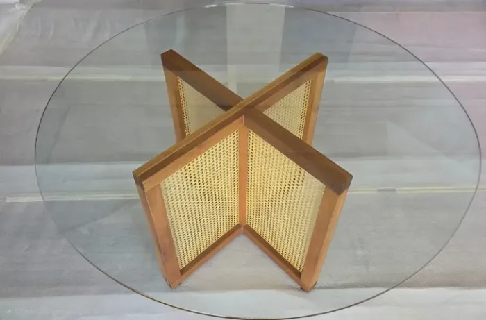 Mesa de jantar redonda com cadeiras (vendo conjunto ou itens separados)
