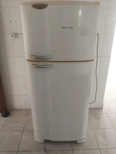 GELADEIRA ELETROLUX GELO SECO 
