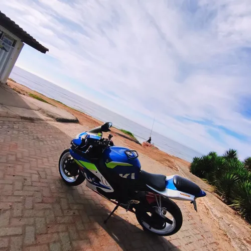 Moto de passeio em Eventos de moto club Pneus novos toda revisada uma moto que é muito for