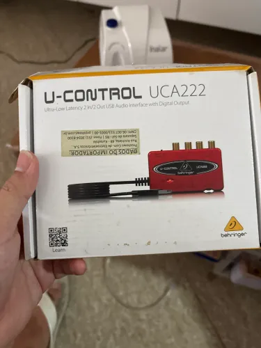 Interface de áudio uca222 behringer