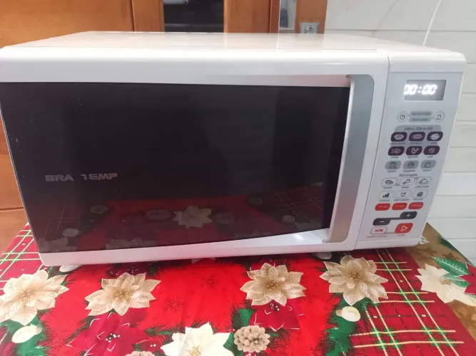 Vendo microondas Brastemp 30 litros 220volts