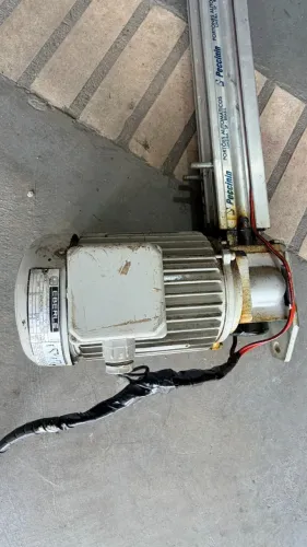 Motor de garagem Peccinin com rosca sem-fim