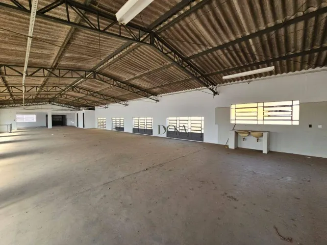 Galpão para alugar, 949 m² por R$ 10.048,96/mês - Vila Barcelona - Sorocaba/SP