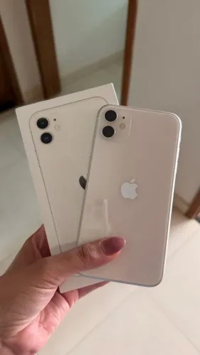 iPhone 11 - 64gb branco