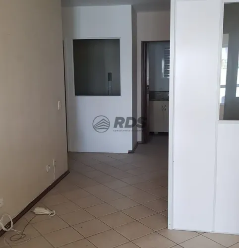 Sala Comercial Zona Sul.