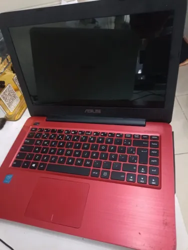 A HP DeskJet 2776
