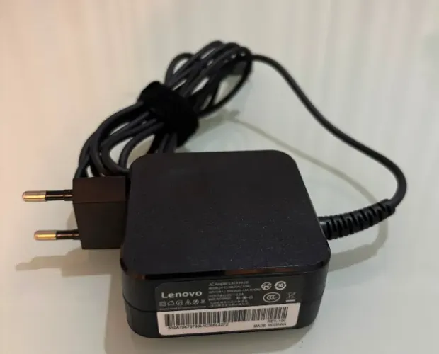 Carregador paralelo Lenovo - Potência e Segurança para seu Notebook