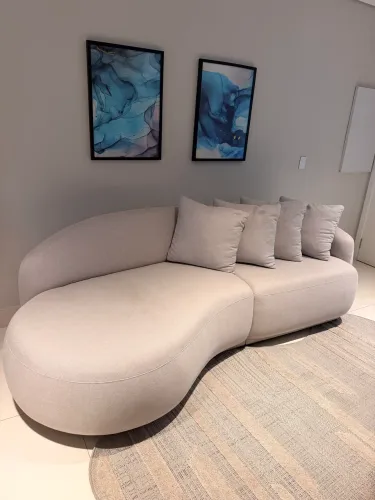 Sofá Orgânico 2,40 m - Design Moderno - Excelente Estado