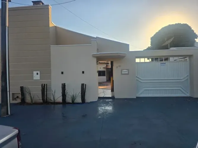 Casa para Locação: Espaçosa, Moderna e Perfeita para Viver Bem