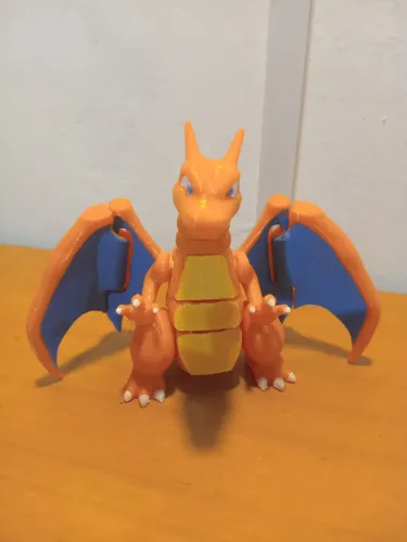 Boneco pokemon charizard flexível novo