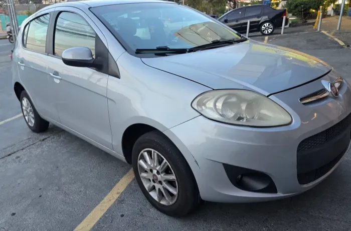 Fiat Palio Attractive 1.0 EVO Fire Flex 8V 5P 2014
