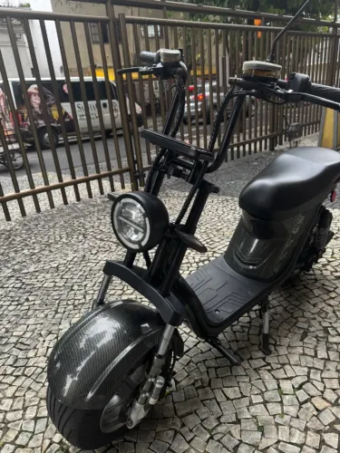 Scooter Elétrica Motochefe X12 1000w Autonomia Até 50km Muito nova revisada na autorizada