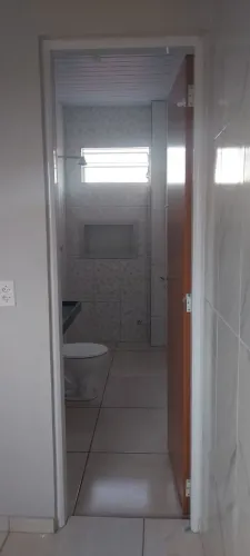 Aluga-se  kitnet   quarto sala cozinha banheiro