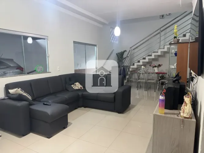 Sobrado a venda no Centro