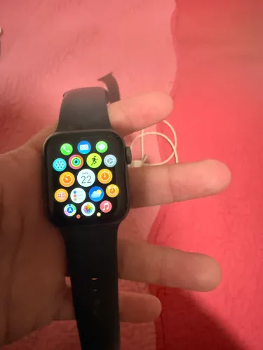 Apple Watch Séries 4 (40mm).