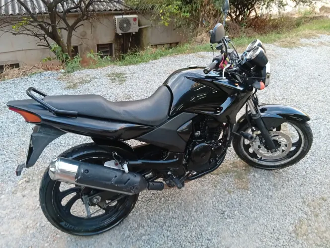 Fazer 250 YS250, 2006