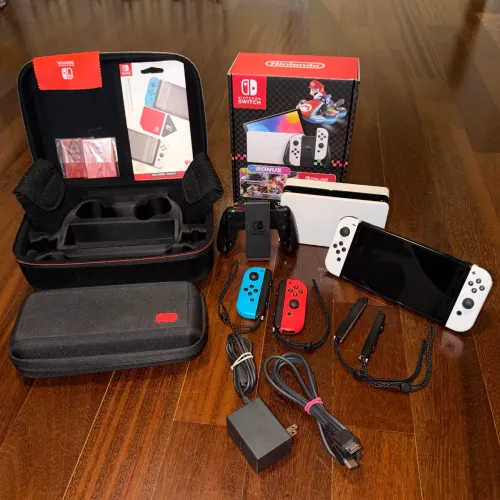 Nintendo Switch OLED 64gb + Mario Kart 8 Deluxe + Acessórios exclusivos!