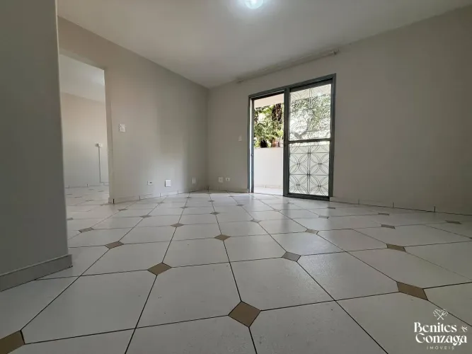 Locação - Apartamento com 2 suítes mais 1 quarto no Edifício Caraíbas, Zona 07, Maringá, P